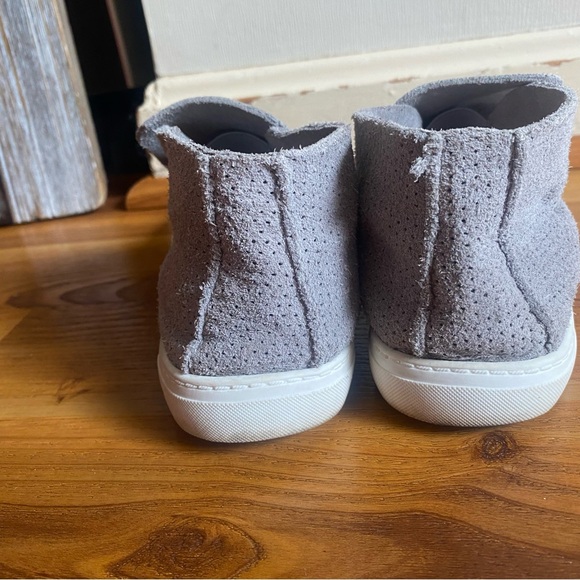 Dolce Vita Grey Suede Xenia High Top Sneakers - Picture 5 of 7